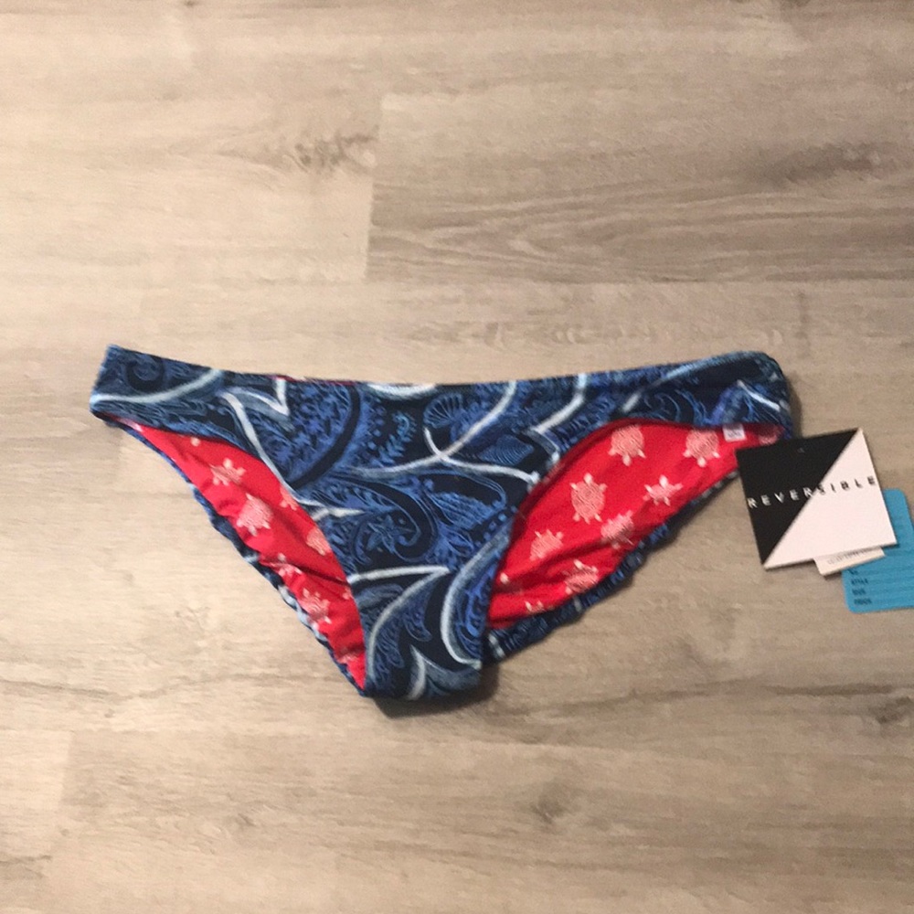 Vera Bradley ocean/sea turtles reversible bottoms